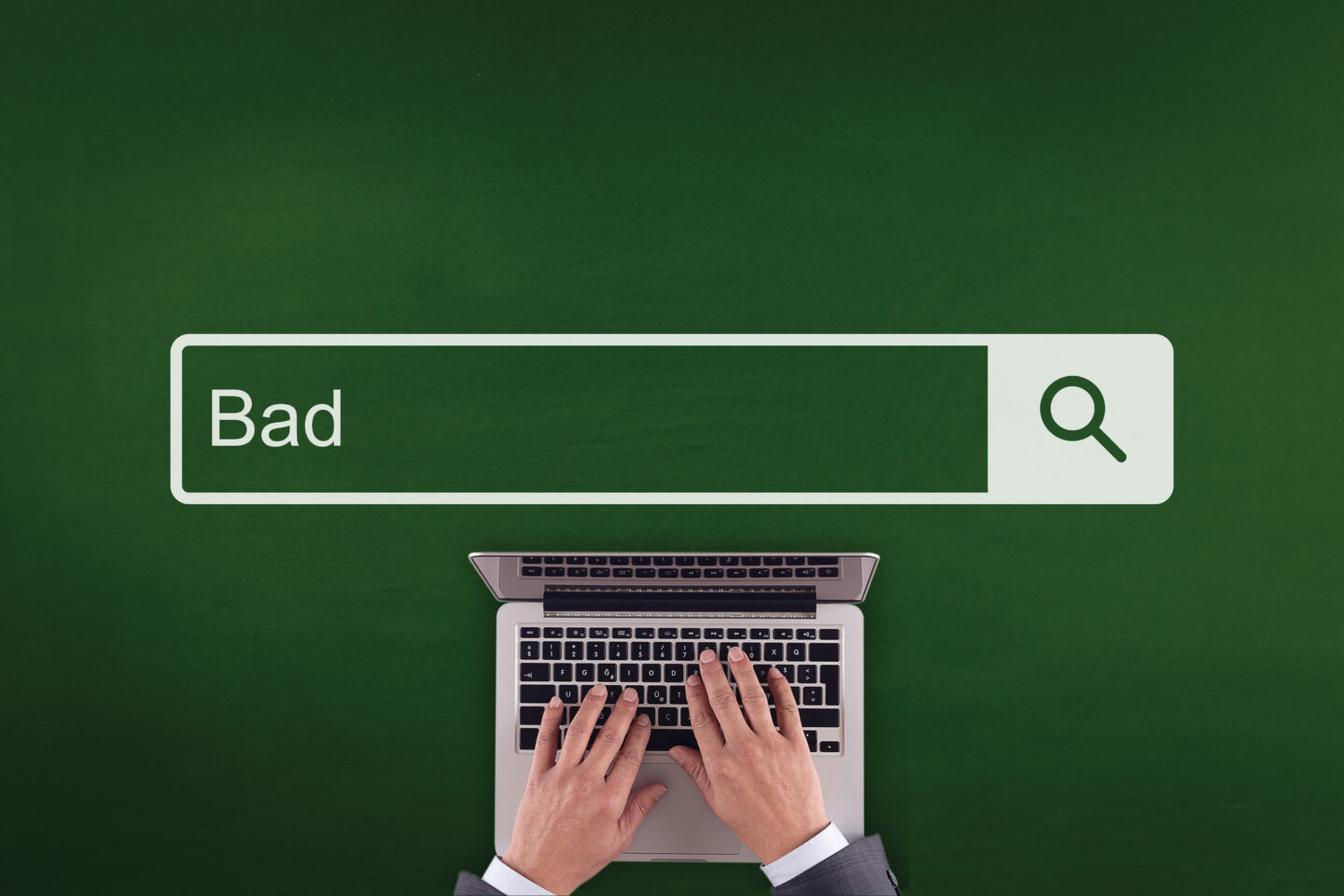 企業名検索時にネガティブなサジェストが表示される例